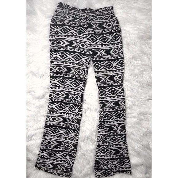 Rue 21 Tribal Pants - Picture 2 of 3